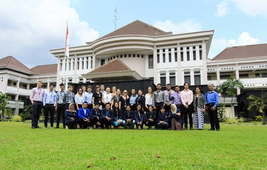 Curhatan Mahasiswa Teknik Industri Universitas Teknologi Yogyakarta