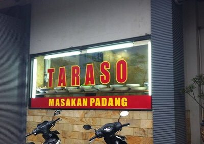 7. Franchise Rumah Makan Padang Taraso Omzet Sehari 2 Juta